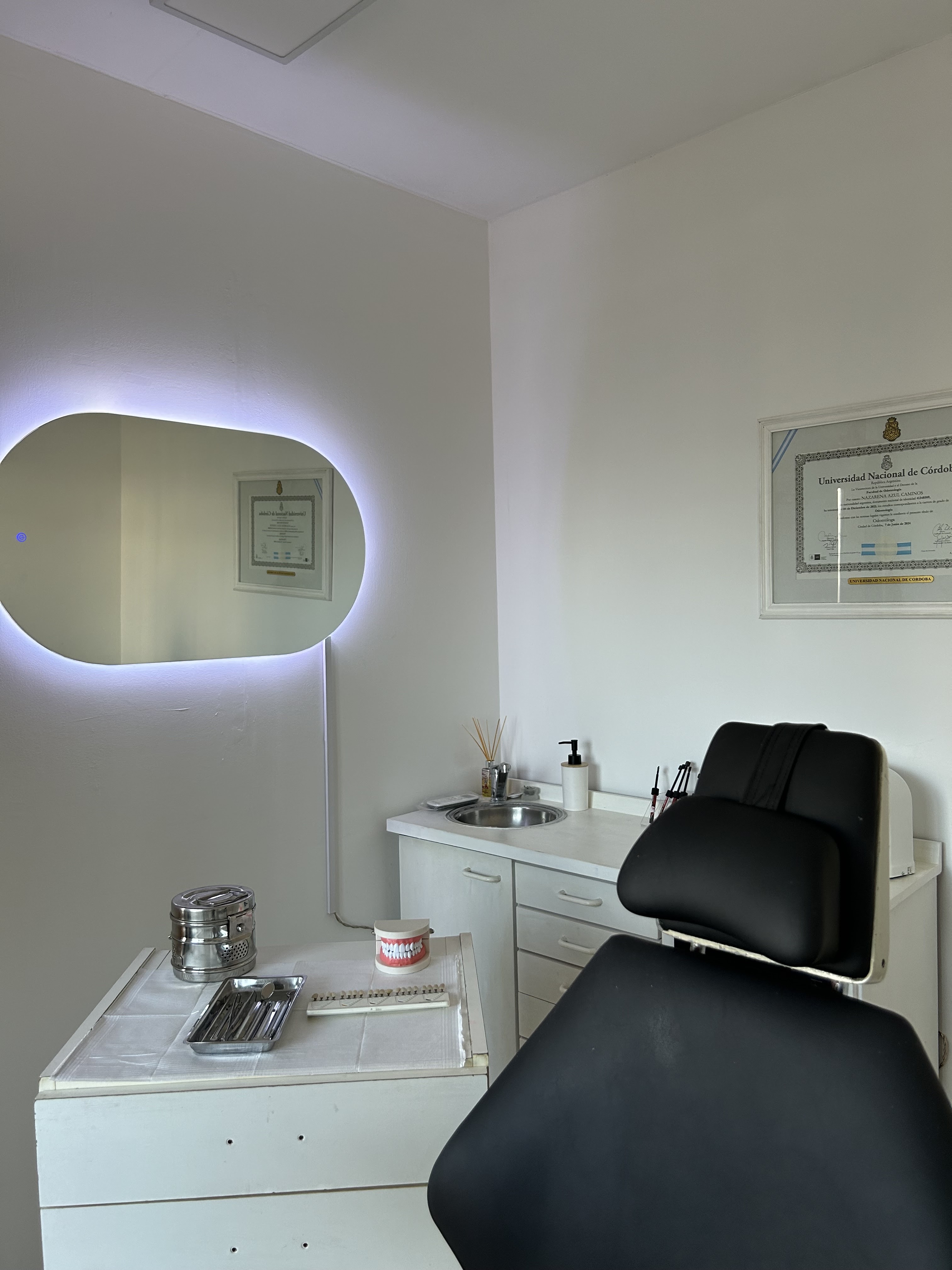 Consultorio odontológico con equipamiento moderno en Córdoba